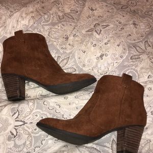 Brown bootie